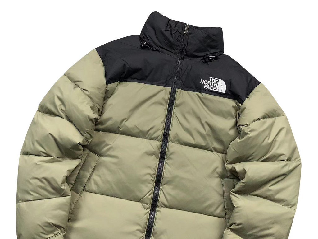 The North Face 1996 Retro Nuptse Jacket in Green