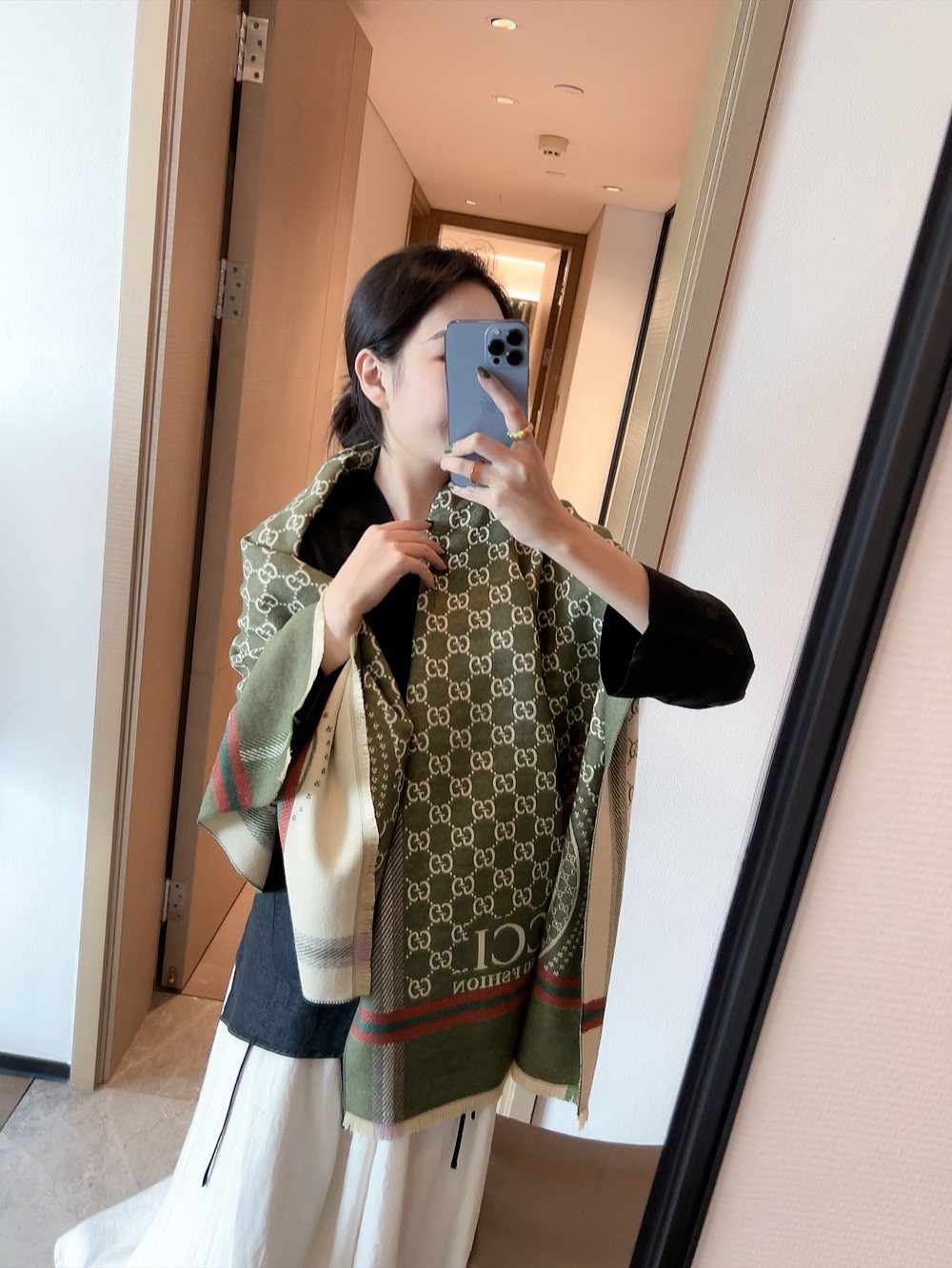 Gucci Reversible GG Pattern Wool Scarf
