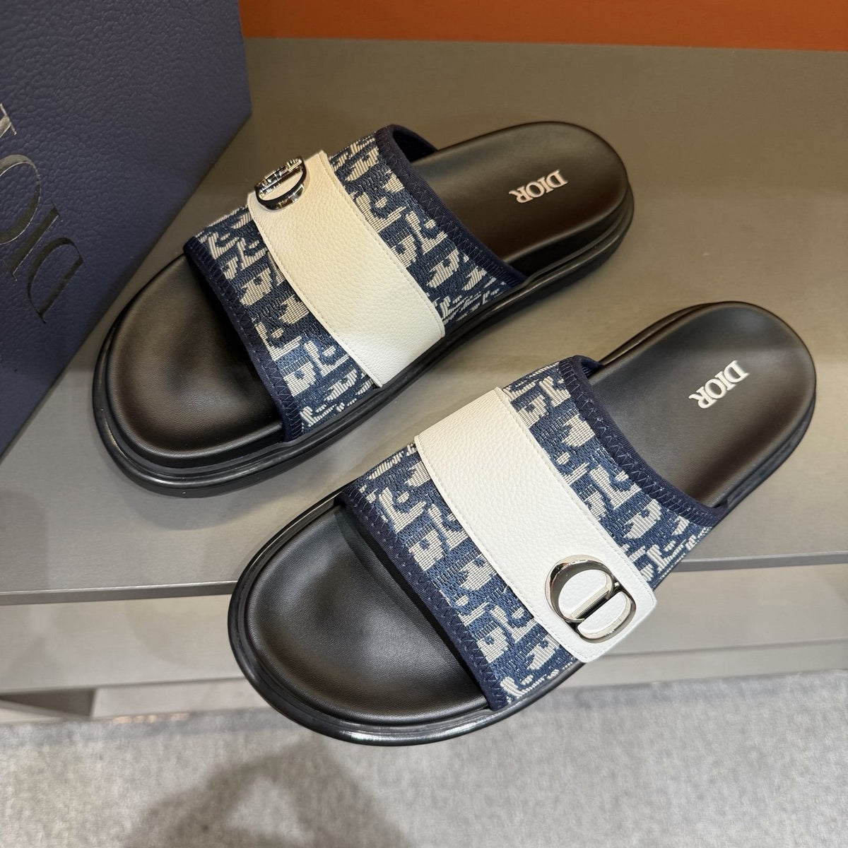 Dior Patterned Buckle Slide Sandals - Open Toe